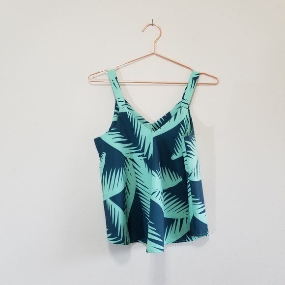 bacardi Tops - Palm leaf tank top blouse bacardi Tops - Palm leaf tank top blouse